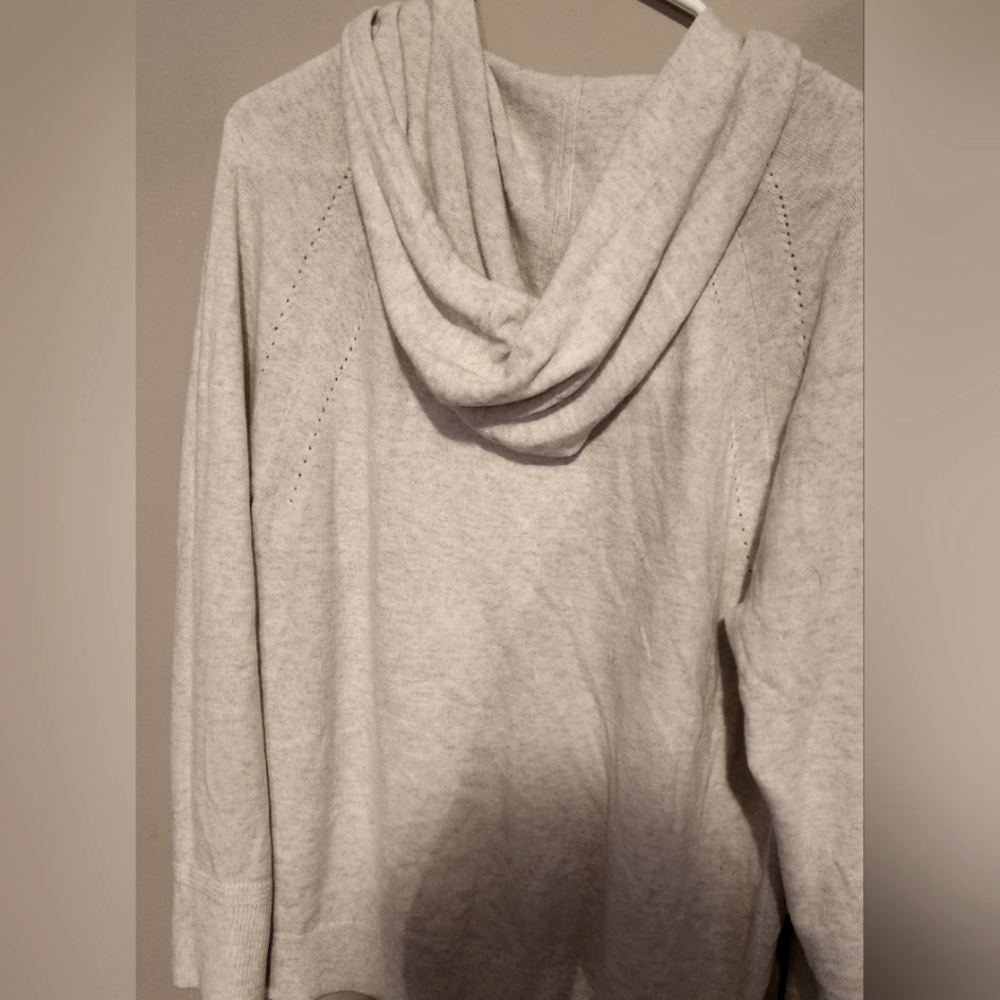 Banana Republic gray hooded sweater, size large, brand new
